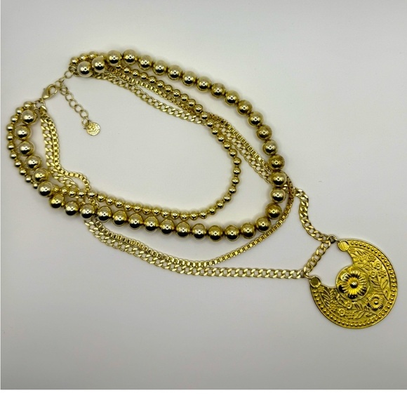 Victoria Emerson Gold-tone Multi Layered Floral Beaded Chain Statement Necklace - Picture 3 of 7